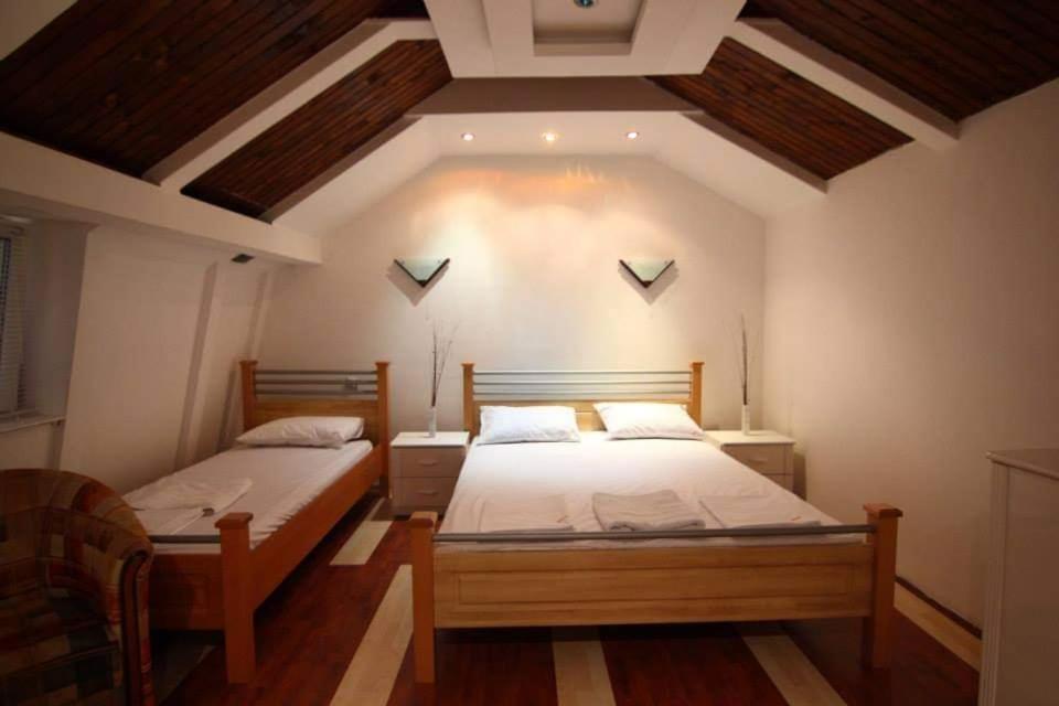 Lira Excellent Nis Hotel Екстериор снимка