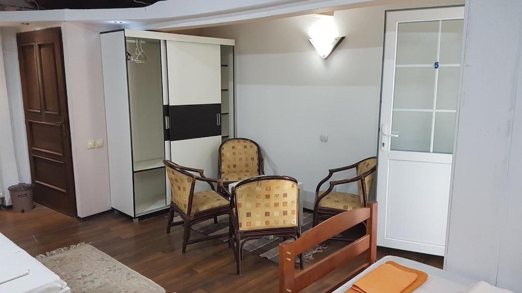 Lira Excellent Nis Hotel Екстериор снимка