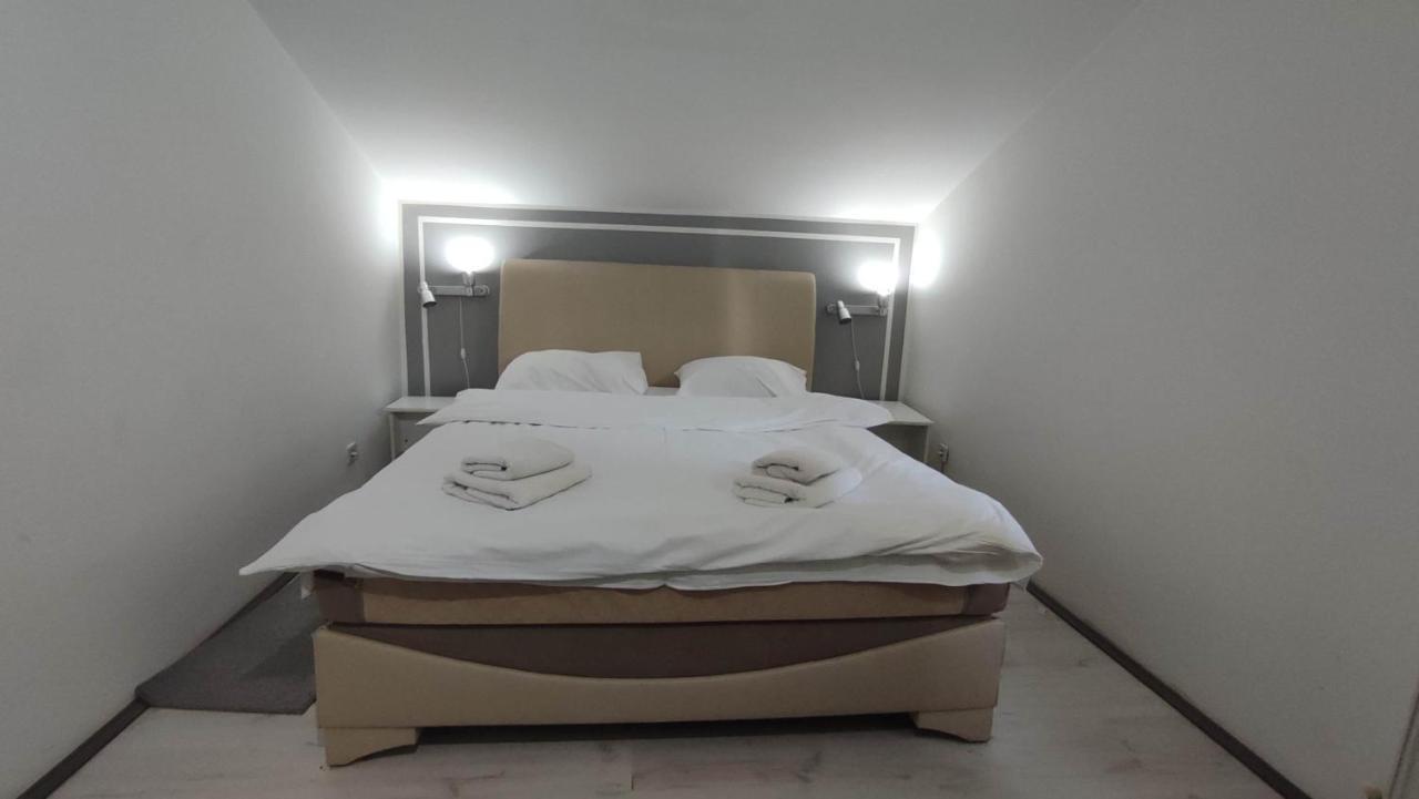 Lira Excellent Nis Hotel Екстериор снимка