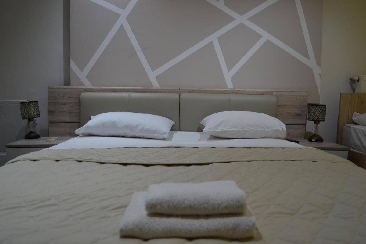 Lira Excellent Nis Hotel Екстериор снимка
