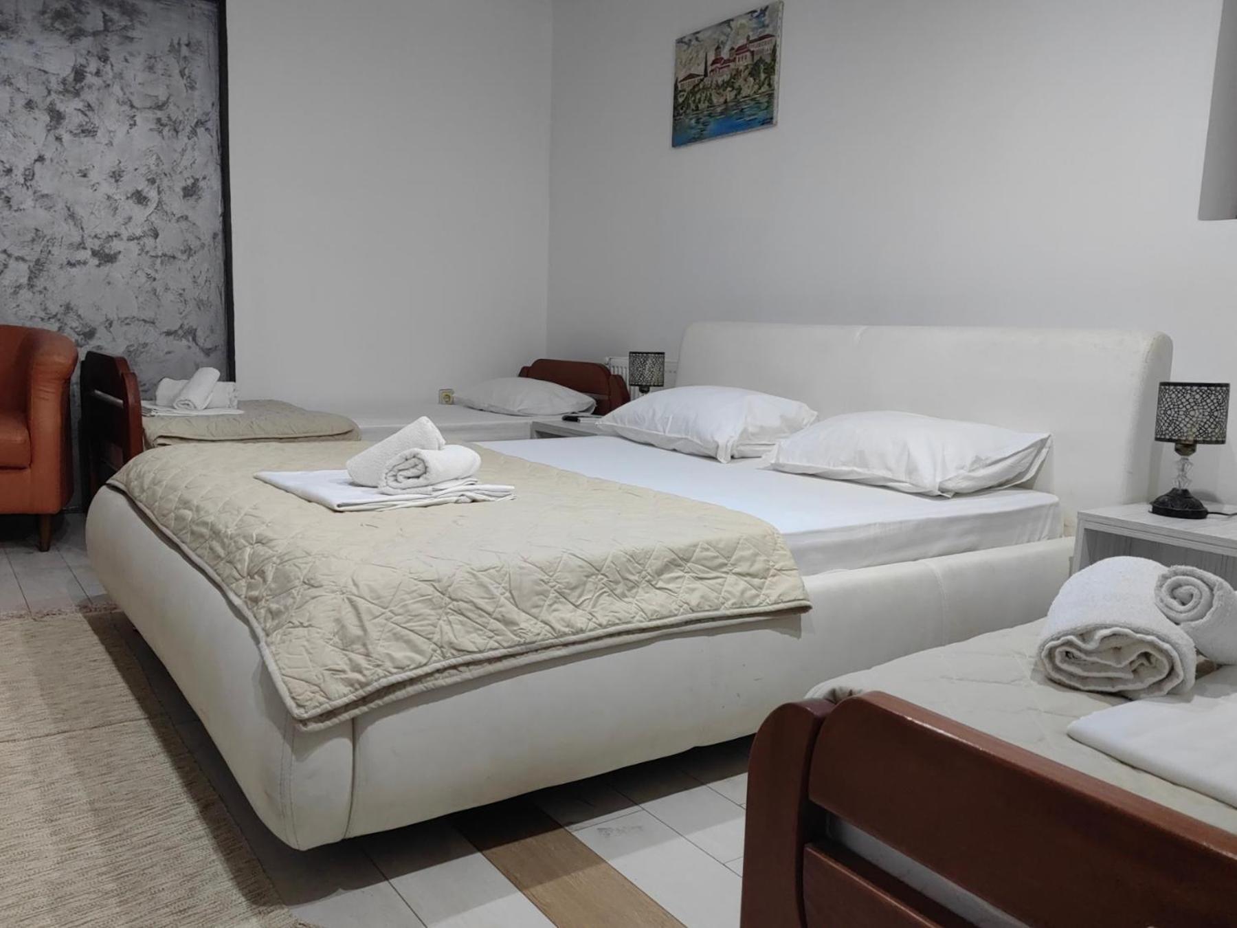 Lira Excellent Nis Hotel Екстериор снимка